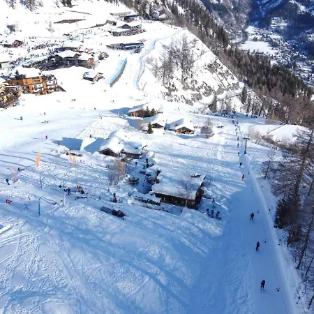 Universo-2 By Interhome