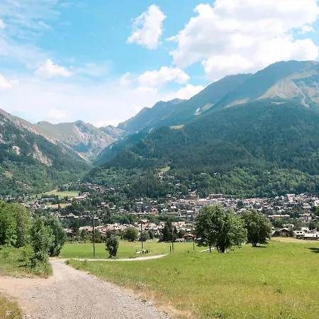 Universo-2 By Interhome *