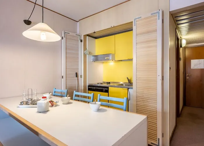 Universo-2 By Interhome